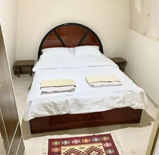 Merkez Konumda Müstakil Ev Daire *