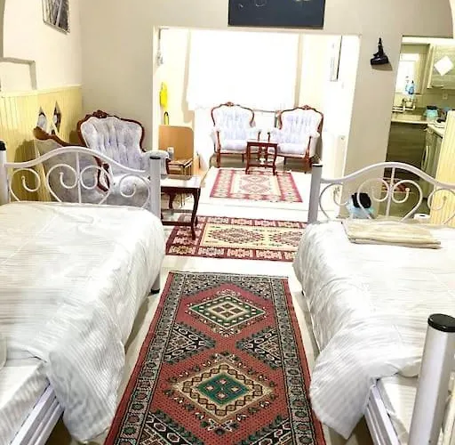 Merkez Konumda Muestakil Ev Ürgüp